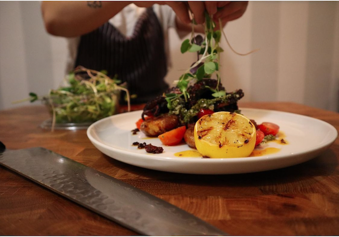plating images of food